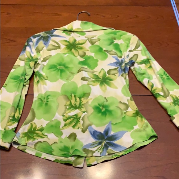 Cache button up top - Picture 3 of 4